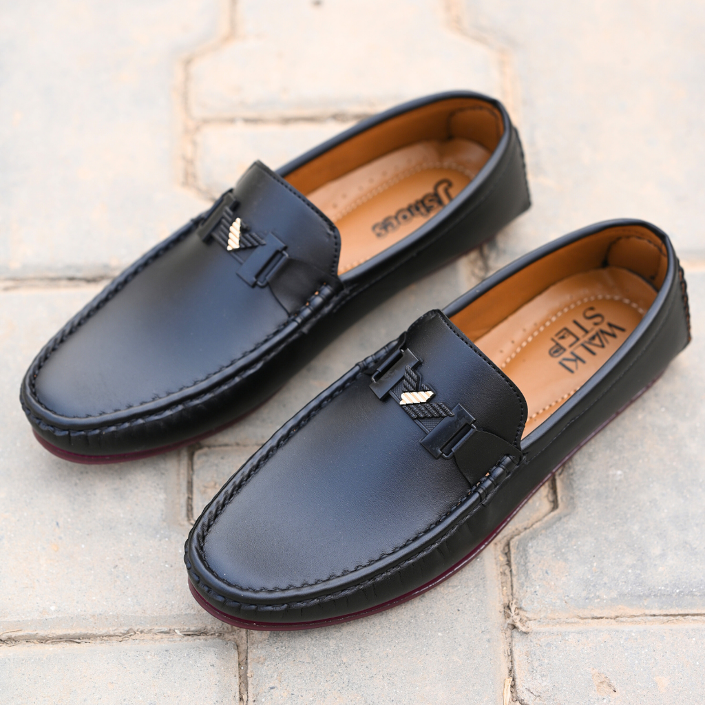 Metal-Bit Loafer – Jet Black